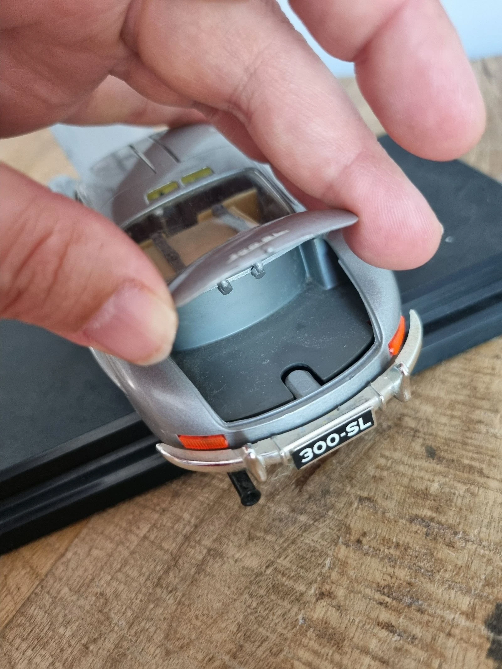 Miniatuurauto Bburago Mercedes-Benz 300 SL (1954) - Schaal 1/24 – photo 10